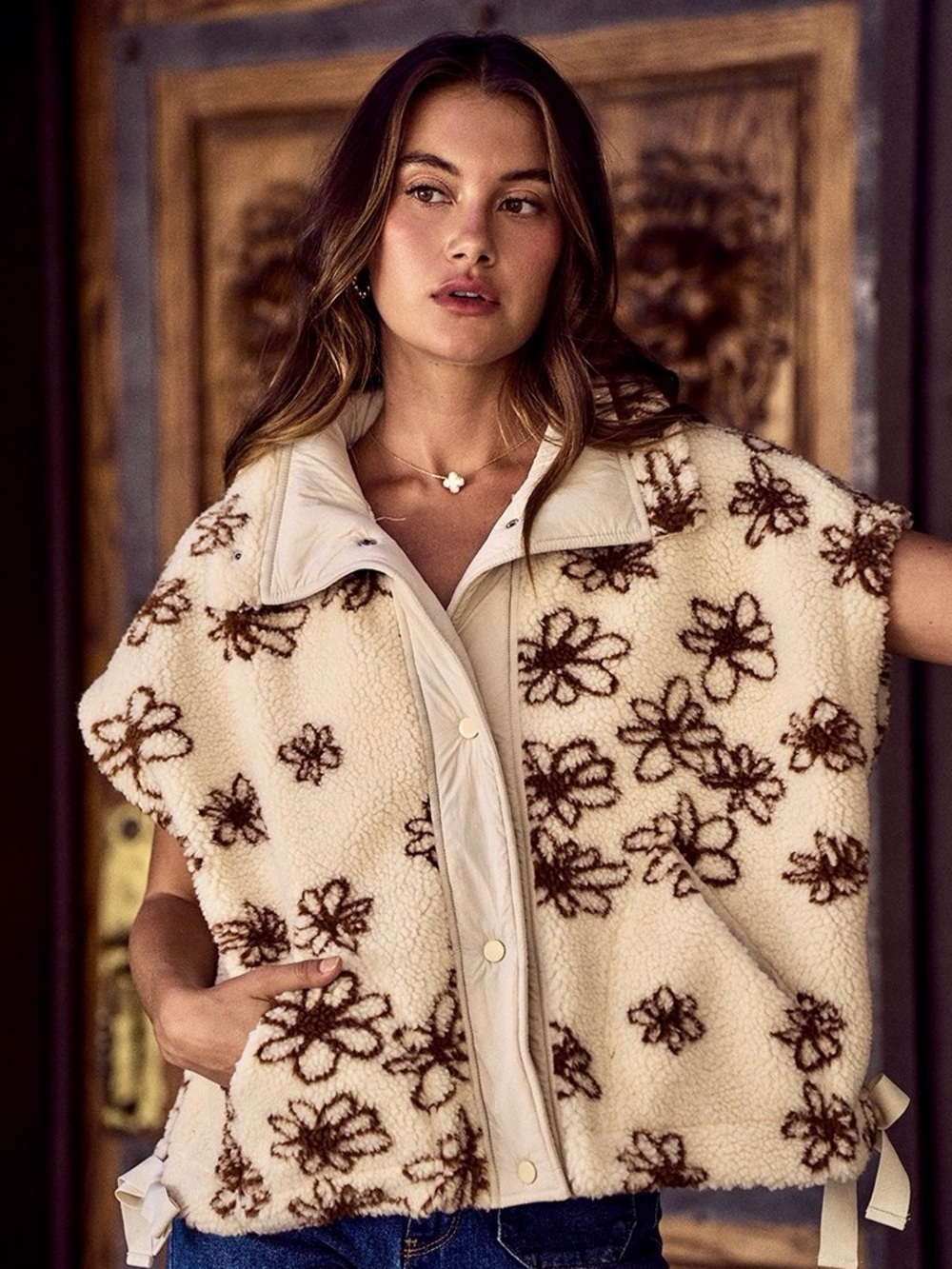 🌼 SO ME Flower Sherpa Fur Oversized Sleeveless Vest Jacket- Brown - Picture 5 of 11